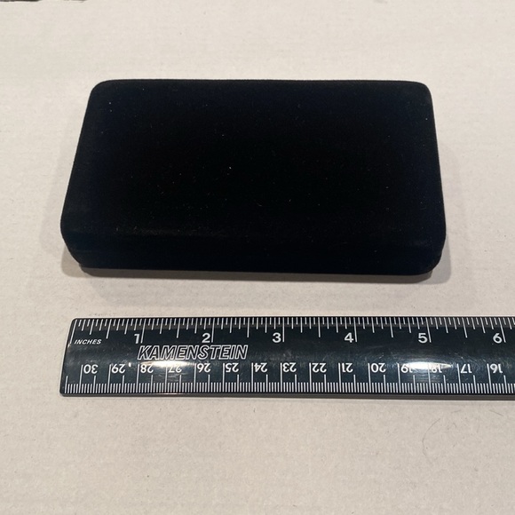 NIB Silver Dots on Cascading Silvertone Chains - Picture 5 of 5